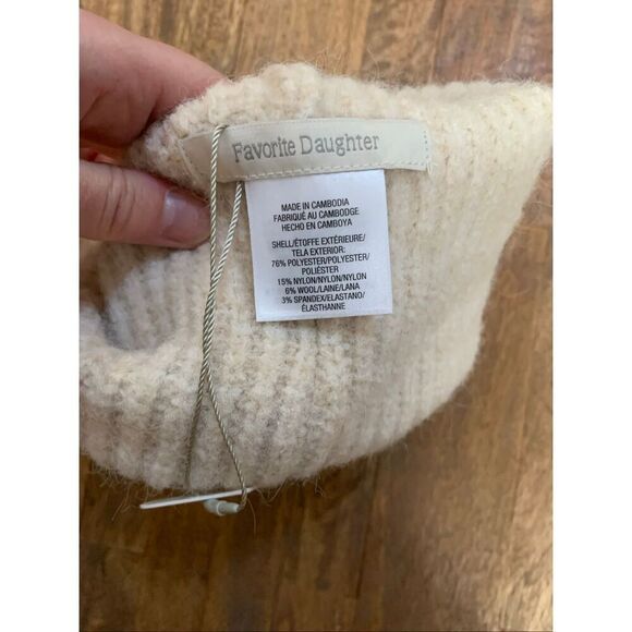 NWT Favorite Daughter The Logo Patch Rib Beanie main image 4